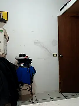 jhonyhot9292 online show from February 2026 10:40:01 PM