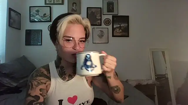 Alexandersonxo online show from October 2025 08:34:02 AM