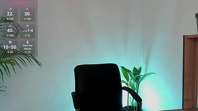 CherryyBrrr1 online show from December 2025 03:06:01 PM