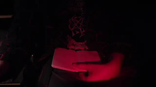 Snapshot of contemptumundi888 chatting on February 2025 05:40:02 PM contemptumundi888 online show from February 2025 05:40:02 PM