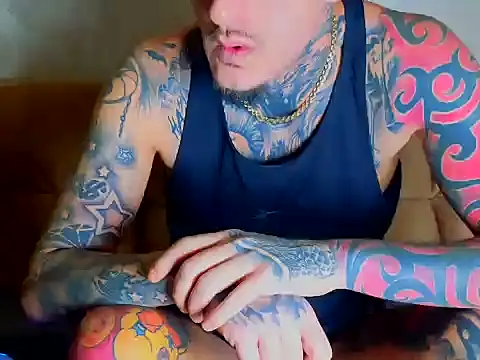 Snapshot of MentoXXL chatting on February 2026 07:07:01 PM MentoXXL online show from February 2026 07:07:01 PM