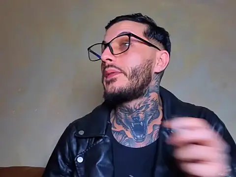 MentoXXL online show from March 2026 03:59:01 PM