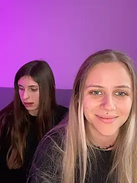 Snapshot of lunawolf21 chatting on December 2024 08:40:02 AM lunawolf21 online show from December 2024 08:40:02 AM