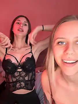 Snapshot of lunawolf21 chatting on December 2024 07:51:01 AM lunawolf21 online show from December 2024 07:51:01 AM