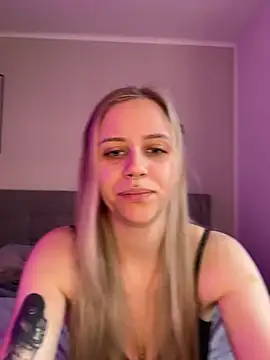 Snapshot of lunawolf21 chatting on January 2025 07:58:02 AM lunawolf21 online show from January 2025 07:58:02 AM