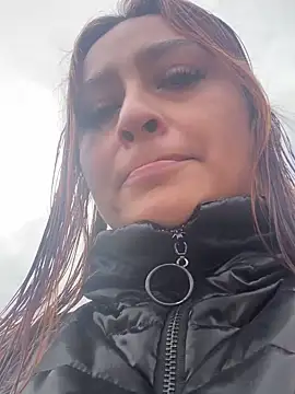 Keittly  online show from December 2024 02:12:01 PM