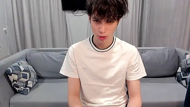 Im Shine Guy online show from December 2024 07:38:02 PM