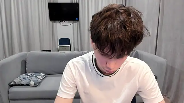 Im Shine Guy online show from December 2024 07:21:01 PM