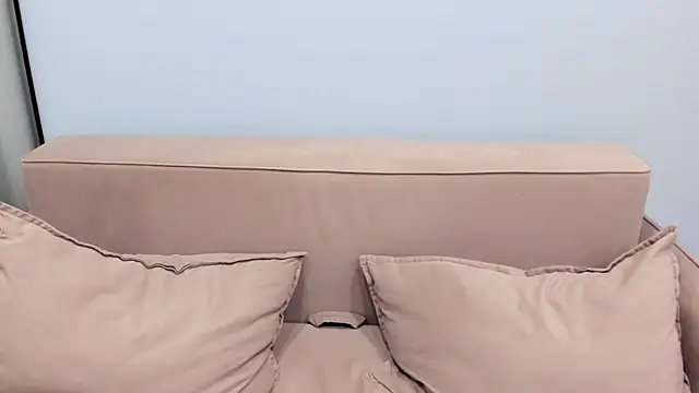 Im Shine Guy online show from November 2025 06:20:01 PM