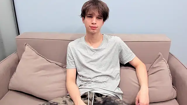 Im Shine Guy online show from November 2025 10:34:02 PM