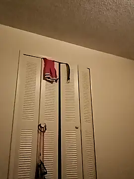 Snapshot of BOSKING1018 chatting on December 2024 11:36:01 PM BOSKING1018 online show from December 2024 11:36:01 PM