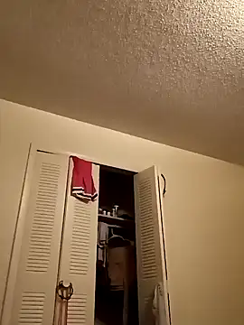 Snapshot of BOSKING1018 chatting on December 2024 11:13:02 PM BOSKING1018 online show from December 2024 11:13:02 PM