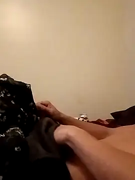 Snapshot of BOSKING1018 chatting on December 2024 03:55:02 AM BOSKING1018 online show from December 2024 03:55:02 AM