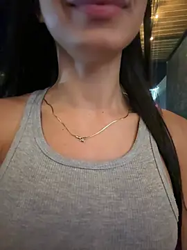 Snapshot of Lolitacooper chatting on January 2026 12:34:02 AM Lolitacooper online show from January 2026 12:34:02 AM