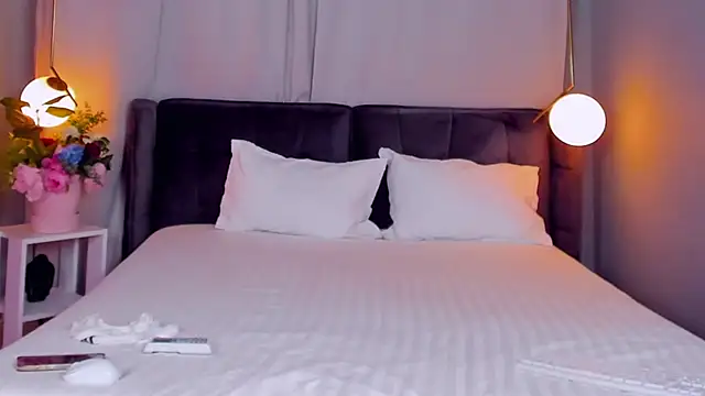 Snapshot of CarlaWhite chatting on March 2025 08:09:02 AM CarlaWhite online show from March 2025 08:09:02 AM