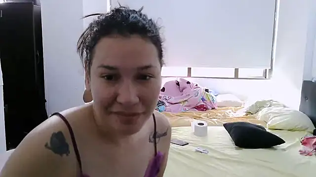 luxandracon23 online show from October 2025 02:41:01 PM