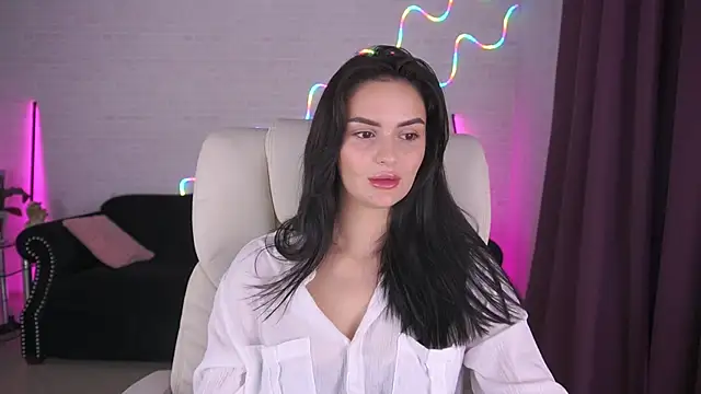 Snapshot of MilashaLovely chatting on November 2025 07:19:02 AM MilashaLovely online show from November 2025 07:19:02 AM