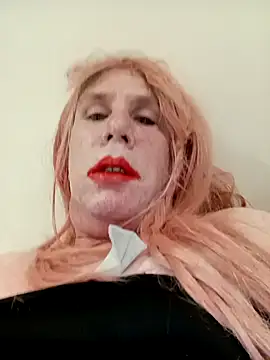 yourwhitesissyslut online show from May 2026 07:45:01 PM
