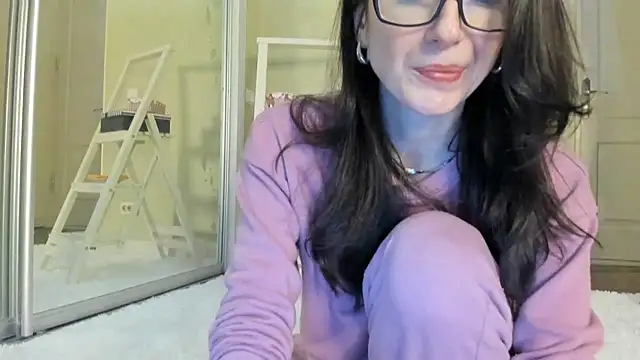 Baby Jewel online show from January 2025 11:11:02 AM