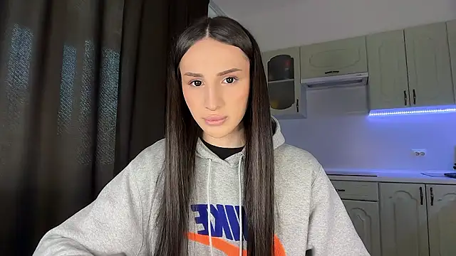 Kim Oberlin  online show from February 2026 01:08:02 PM