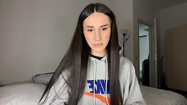 Kim Oberlin  online show from March 2026 01:06:01 PM