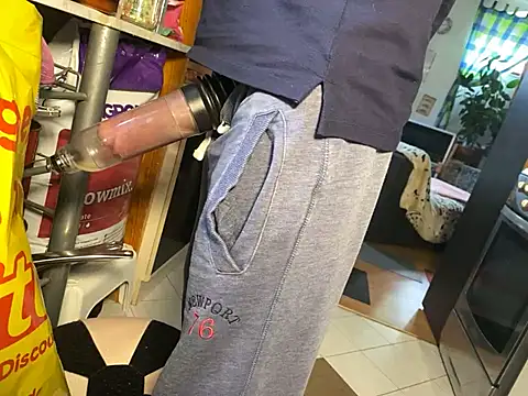 Gilgamesch1704 online show from December 2024 08:11:01 AM