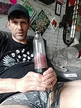 Gilgamesch1704 online show from June 2026 01:37:01 PM