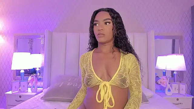SophiaSmiiths  online show from July 2026 11:32:01 PM