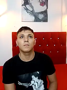 Snapshot of couple_lovelyds chatting on February 2025 08:06:02 PM couple lovelyds online show from February 2025 08:06:02 PM