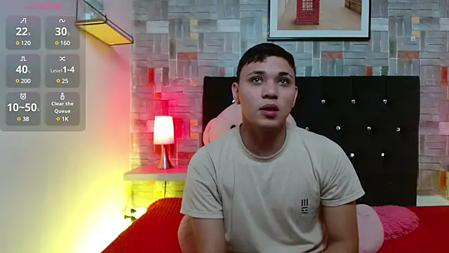 Snapshot of couple_lovelyds chatting on February 2025 12:30:02 PM couple lovelyds online show from February 2025 12:30:02 PM