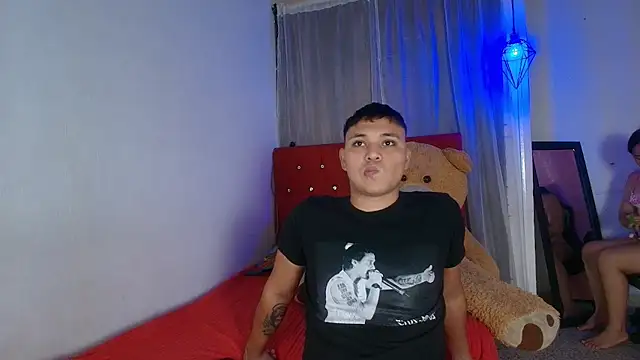 Snapshot of couple_lovelyds chatting on September 2025 08:25:01 PM couple lovelyds online show from September 2025 08:25:01 PM