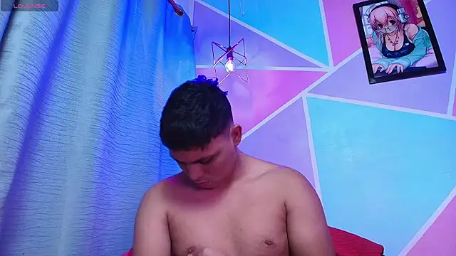 Snapshot of couple_lovelyds chatting on October 2025 08:39:02 PM couple lovelyds online show from October 2025 08:39:02 PM