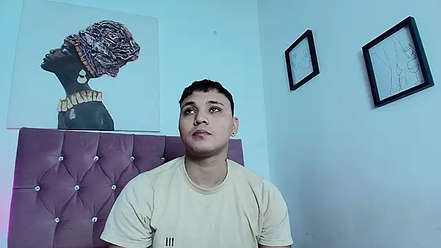 Snapshot of couple_lovelyds chatting on October 2025 08:58:01 PM couple lovelyds online show from October 2025 08:58:01 PM