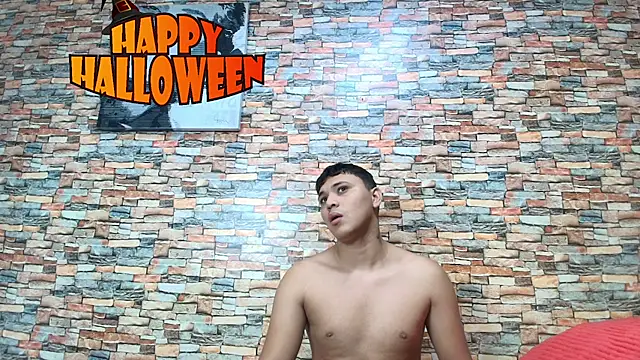 Snapshot of couple_lovelyds chatting on October 2025 01:45:02 PM couple lovelyds online show from October 2025 01:45:02 PM