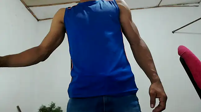 fernandez latinblackk online show from December 2024 09:01:01 PM