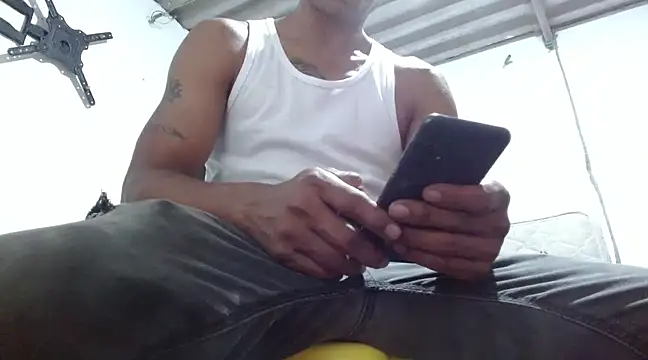 fernandez latinblackk online show from March 2025 01:57:01 AM