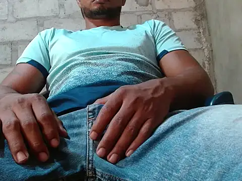 fernandez latinblackk online show from October 2025 08:33:02 PM