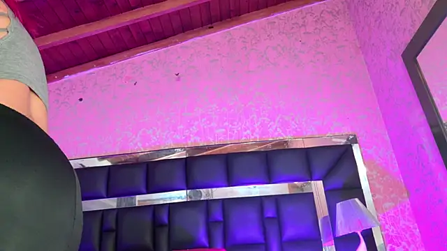 Snapshot of Sofia_martiin chatting on November 2025 03:07:01 AM Sofia martiin online show from November 2025 03:07:01 AM