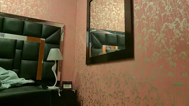 Snapshot of Sofia_martiin chatting on November 2025 03:04:01 AM Sofia martiin online show from November 2025 03:04:01 AM