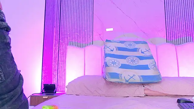 Snapshot of Sofia_martiin chatting on February 2026 03:05:02 AM Sofia martiin online show from February 2026 03:05:02 AM