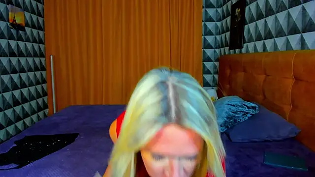 Luna  Lewis online show from January 2025 08:51:02 AM