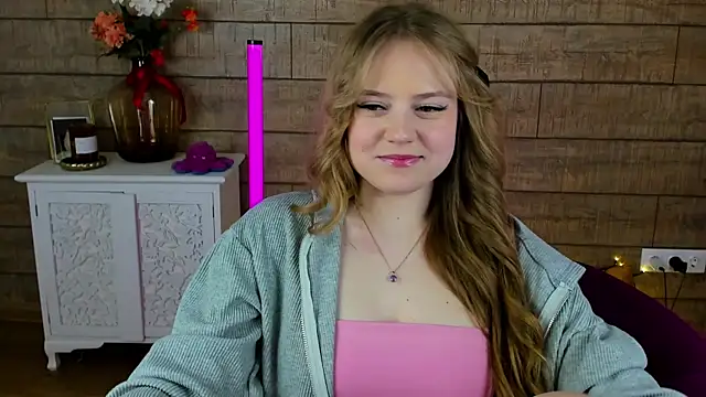 SelinSwarovski online show from March 2025 10:45:02 PM