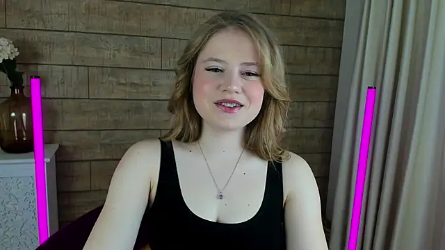 SelinSwarovski online show from March 2025 04:30:01 PM