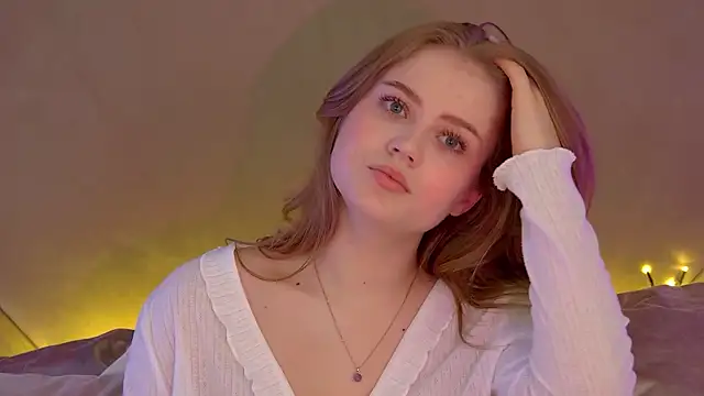 SelinSwarovski online show from September 2025 06:00:01 PM