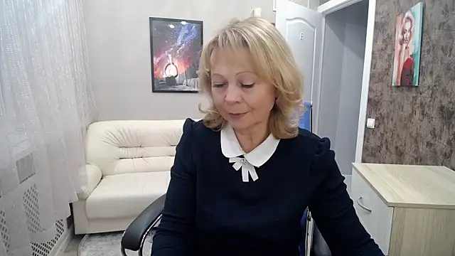 Milla Cutie18 online show from January 2025 05:47:02 AM