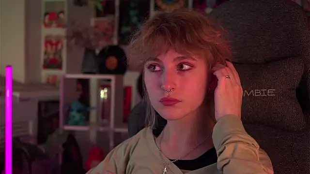 LuxRayi online show from December 2024 05:56:01 AM