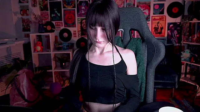 LuxRayi online show from February 2025 09:19:01 PM