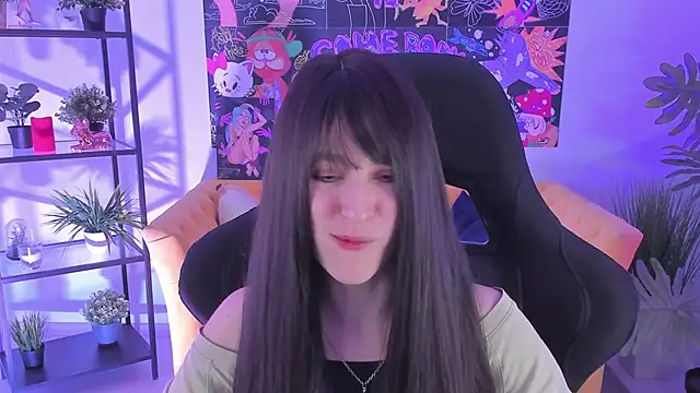 LuxRayi online show from February 2025 06:04:01 PM