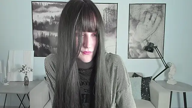 LuxRayi online show from February 2025 12:31:02 AM