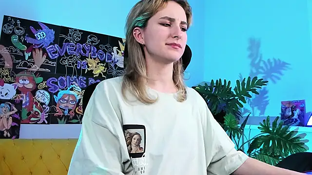 LuxRayi online show from February 2025 12:15:02 AM